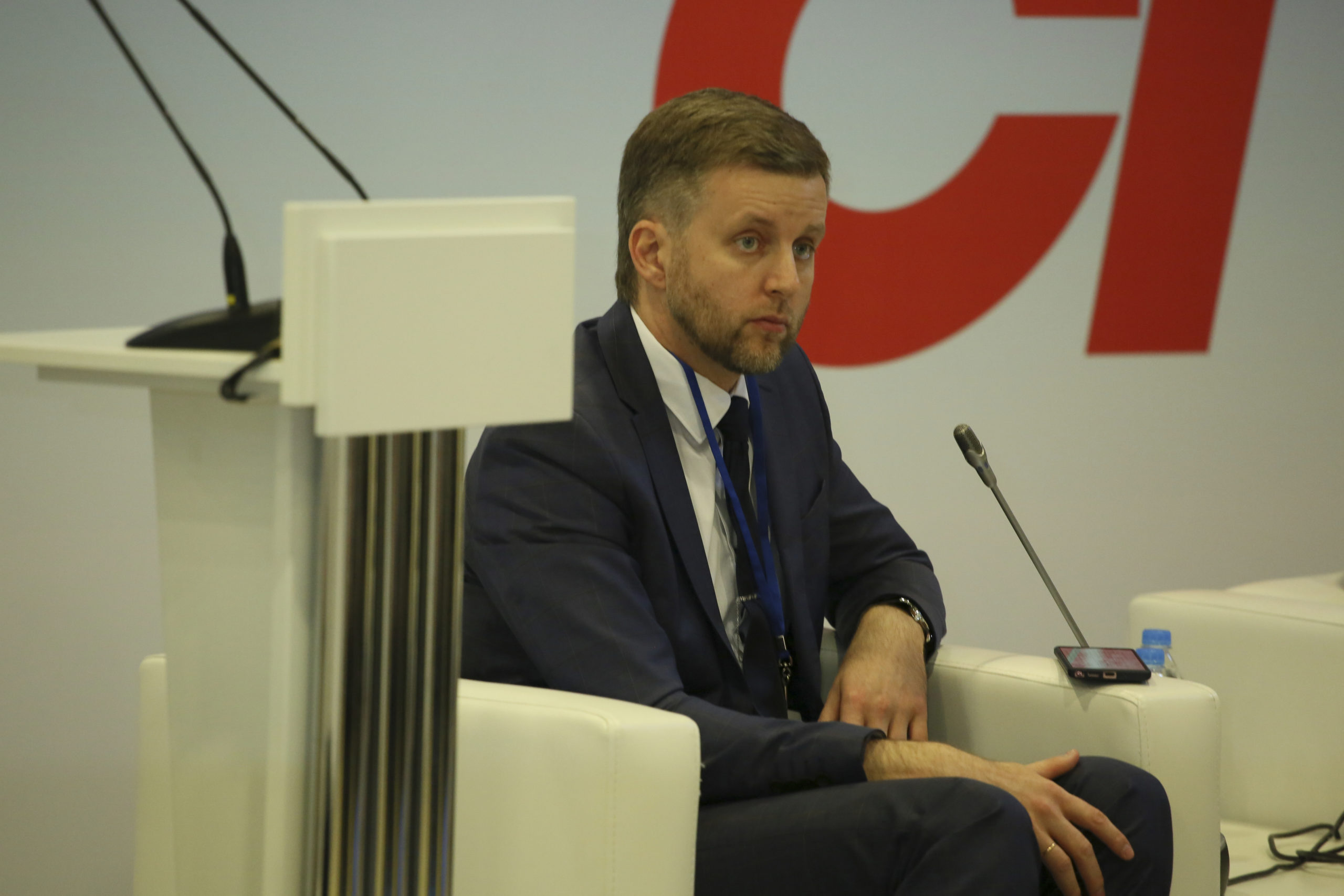 Здоровую конкуренцию и перспективы рынка спорта обсудили на панели форума
